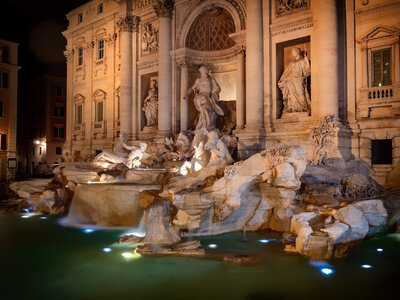 Trevi Fountain: Trevi at Night