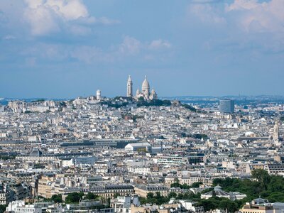 Eiffelturm: A view of the city of paris from the top of the eiffel tower