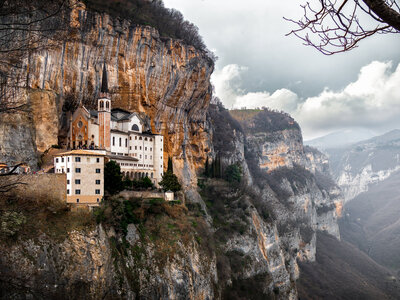 Madonna della Corona