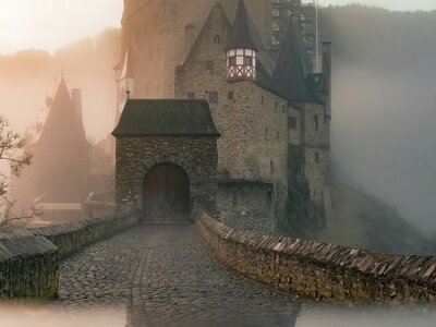 Burg Eltz: We woke up at 3am so we could drive to Germany. We arrived just in time for sunrise and that’s how this shot came to live. The reflection was made with the reflection of the screen of my phone.