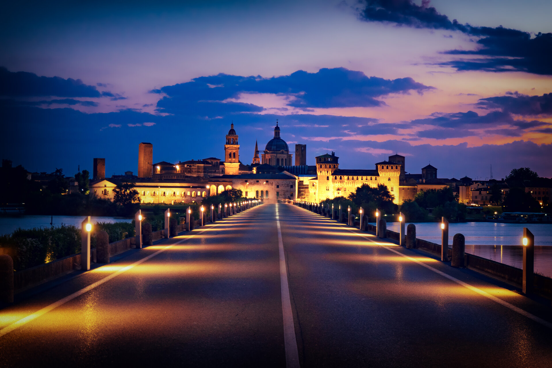 Fotospot Panorama Mantova
