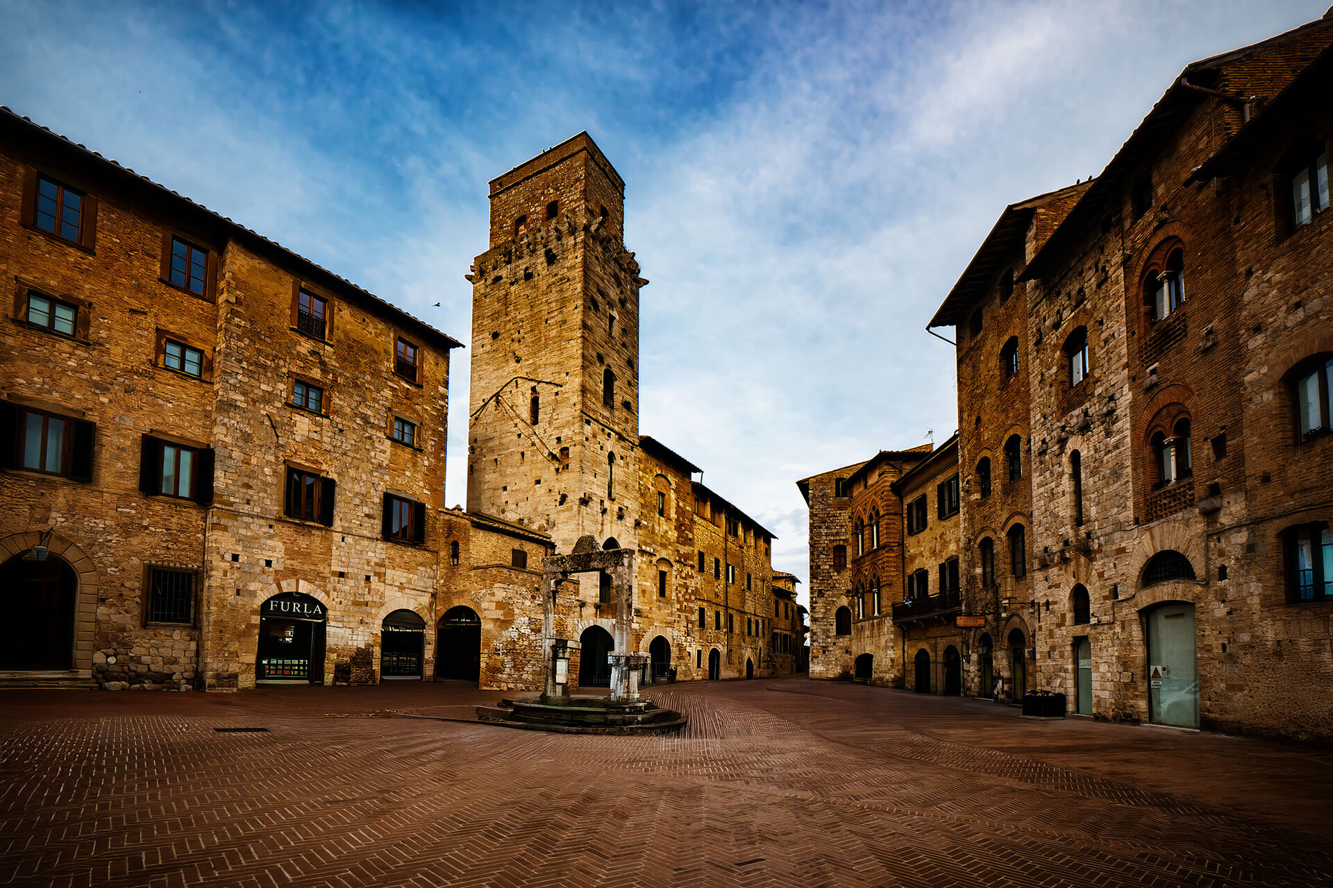 Fotospot Piazza della Cisterna: Dreiecksplatz